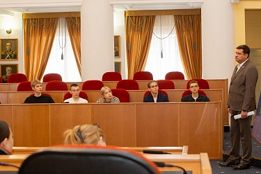 В Колонном зале голосовали студенты юракадемии